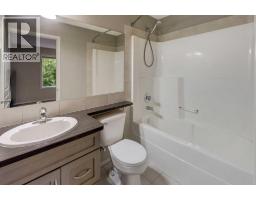 36 Copperstone Court Se, Calgary, AB T2Z0J4 Photo 16