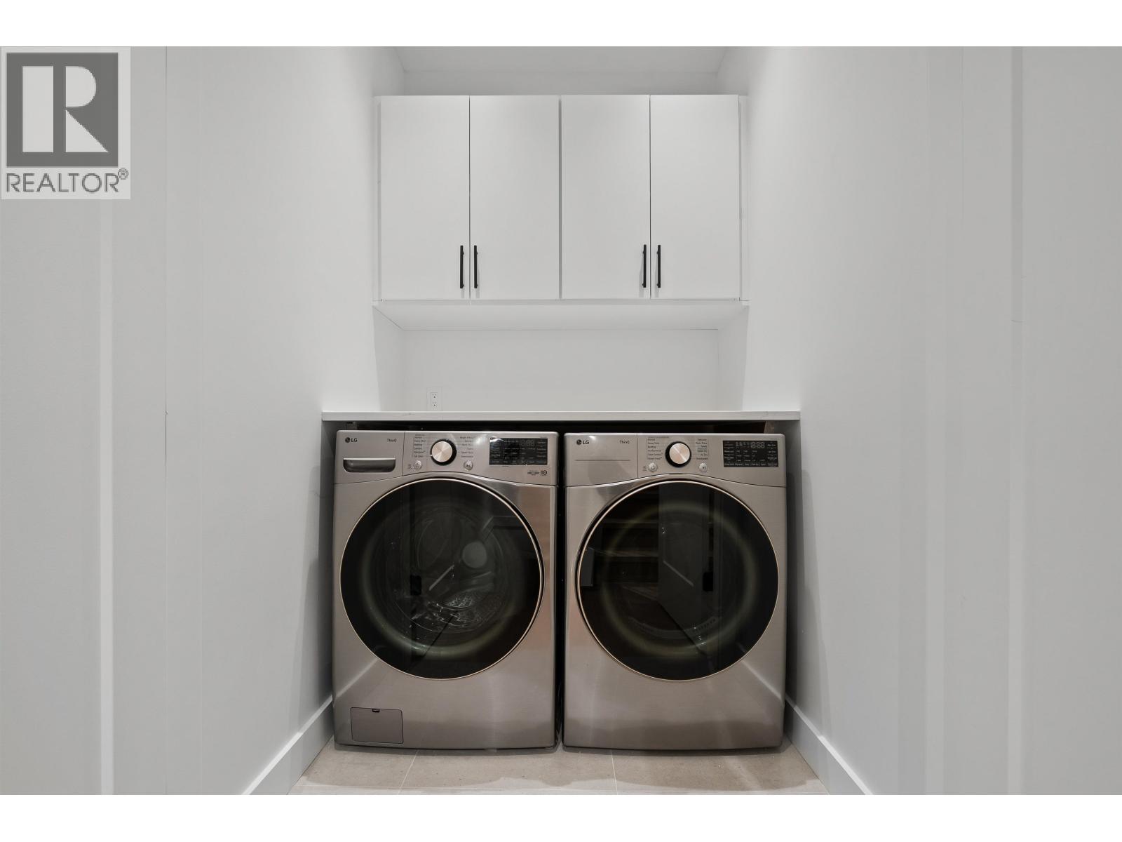 Photo of 1 1060 STRATFORD AVENUE 22