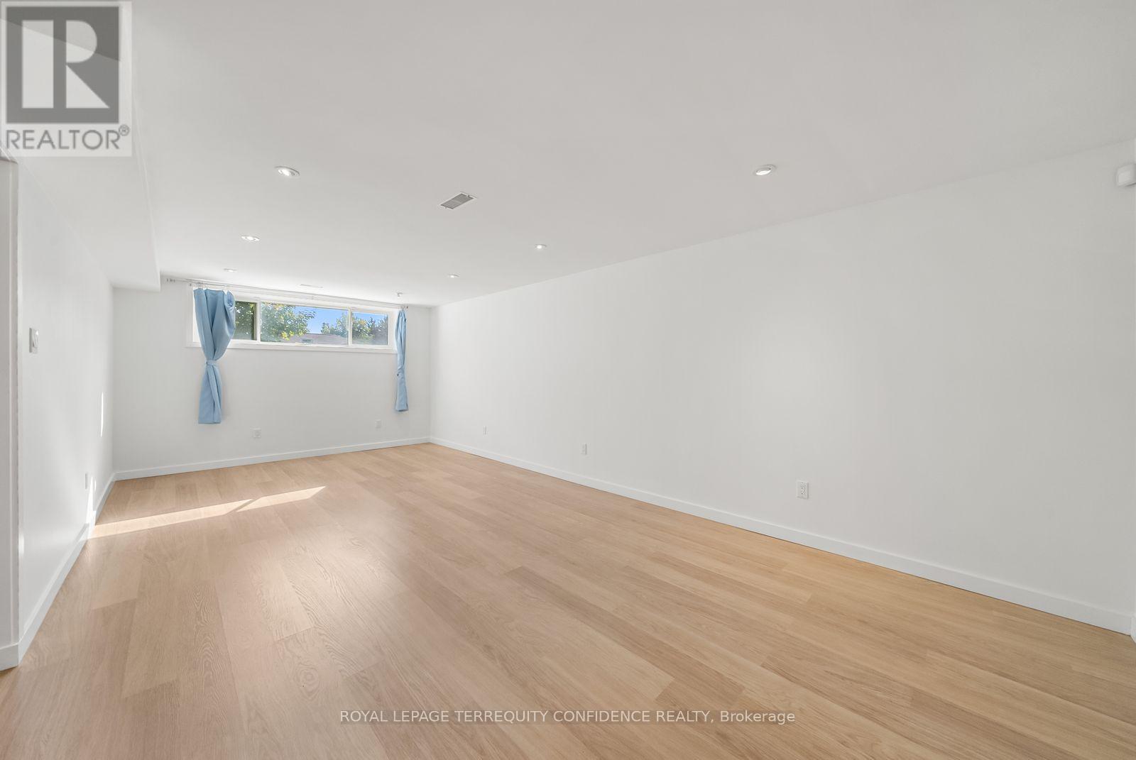 36 Sutcliffe Drive — photo 22