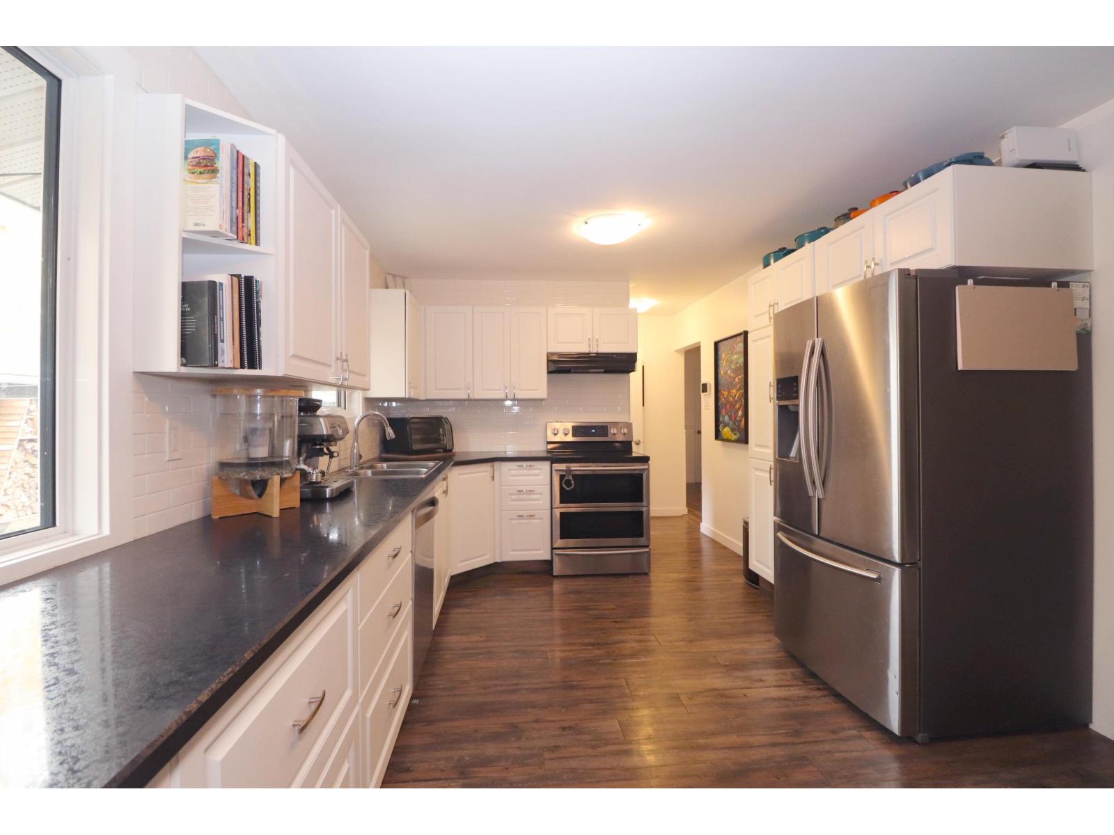 11926 55 Street NW, photo 11