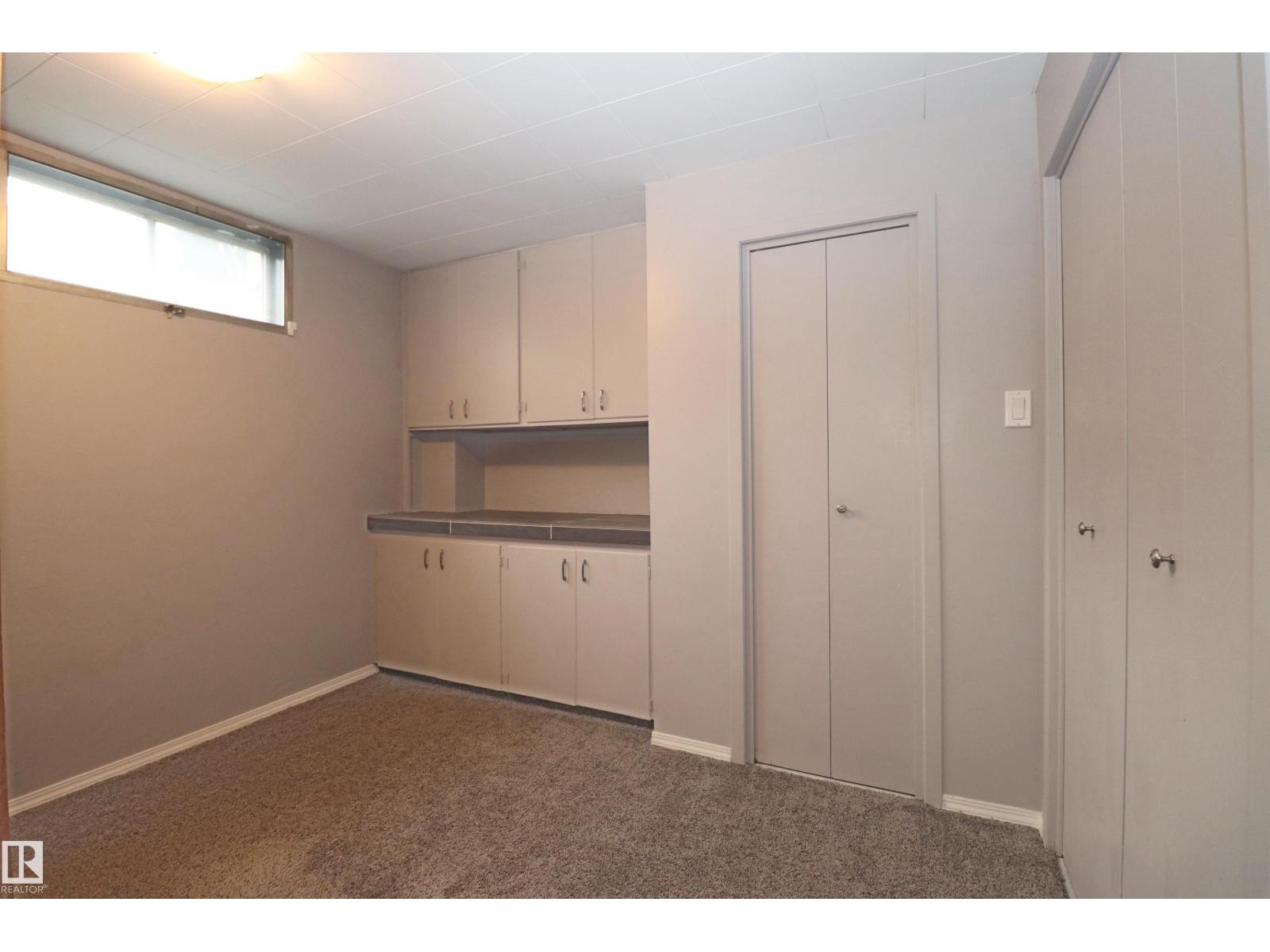 11926 55 Street NW, photo 17