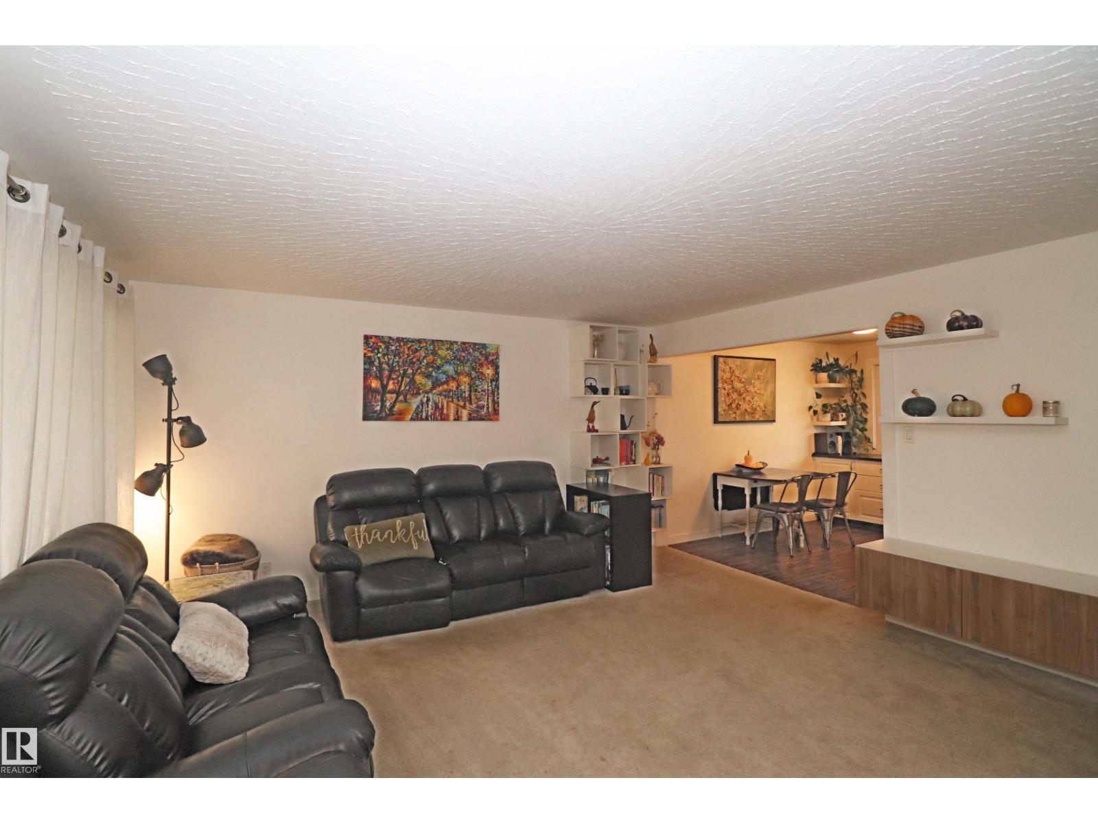 11926 55 Street NW, photo 6
