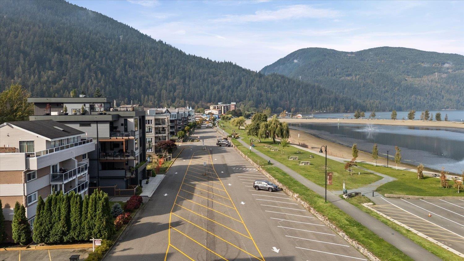1 450 ESPLANADE AVENUE, Harrison Hot Springs, Harrison Hot Springs - Image 1