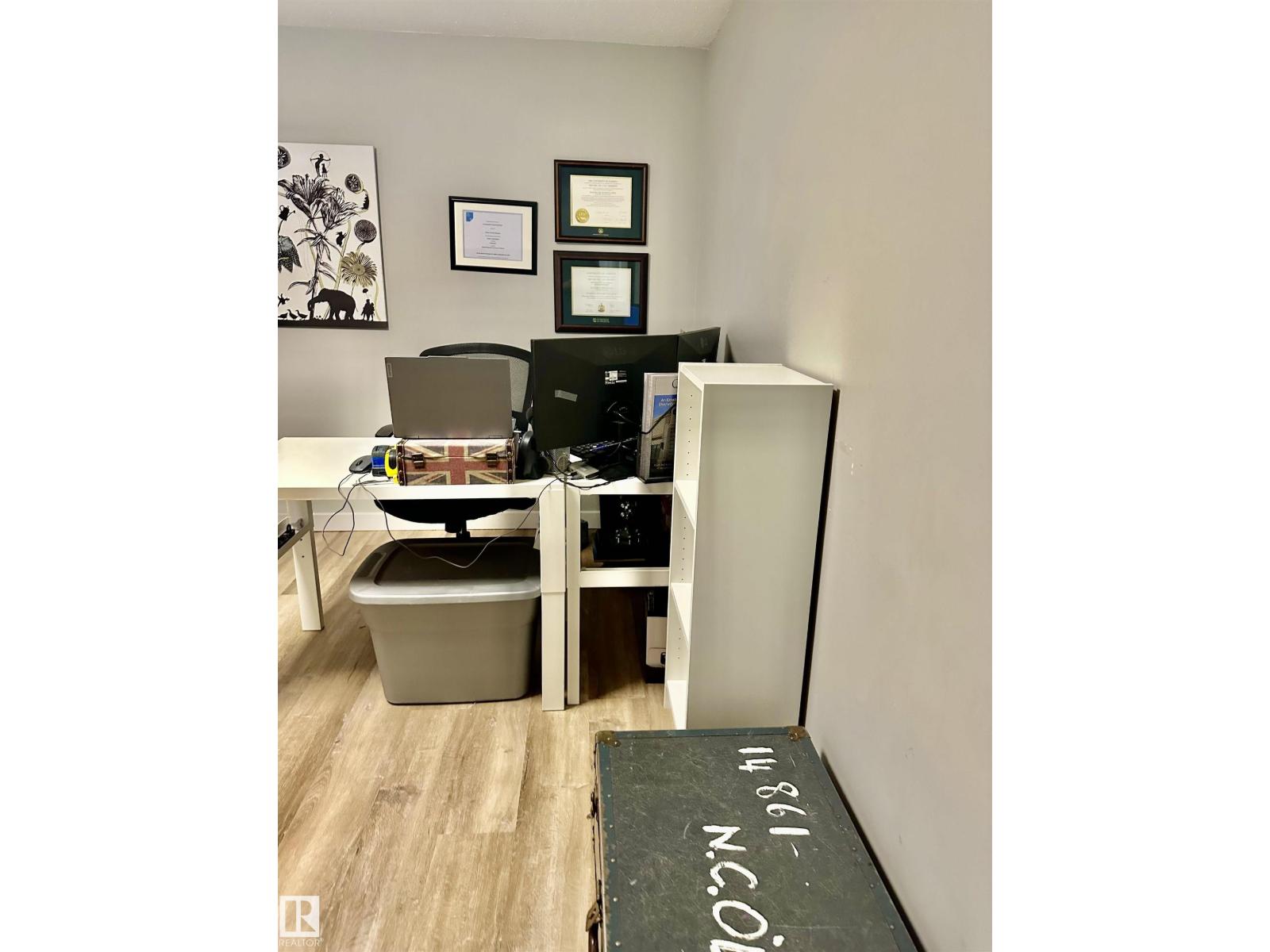 4723 105 ST NW - 62