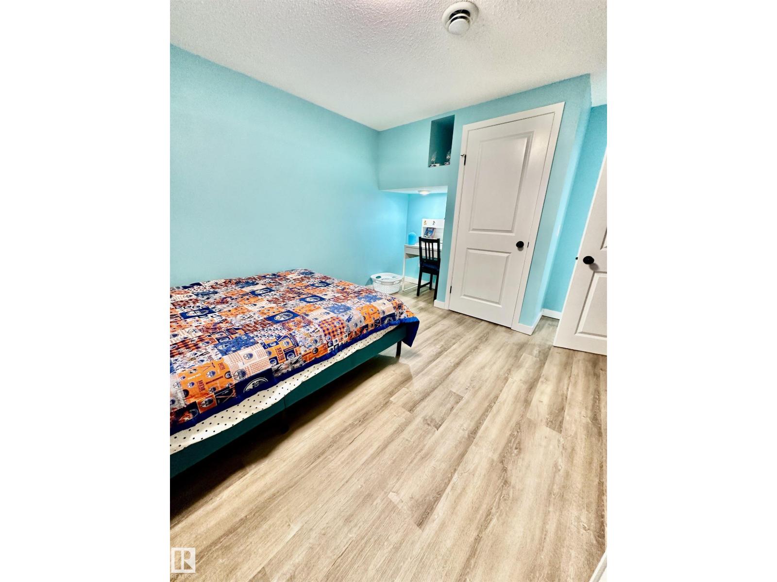 4723 105 ST NW - 67