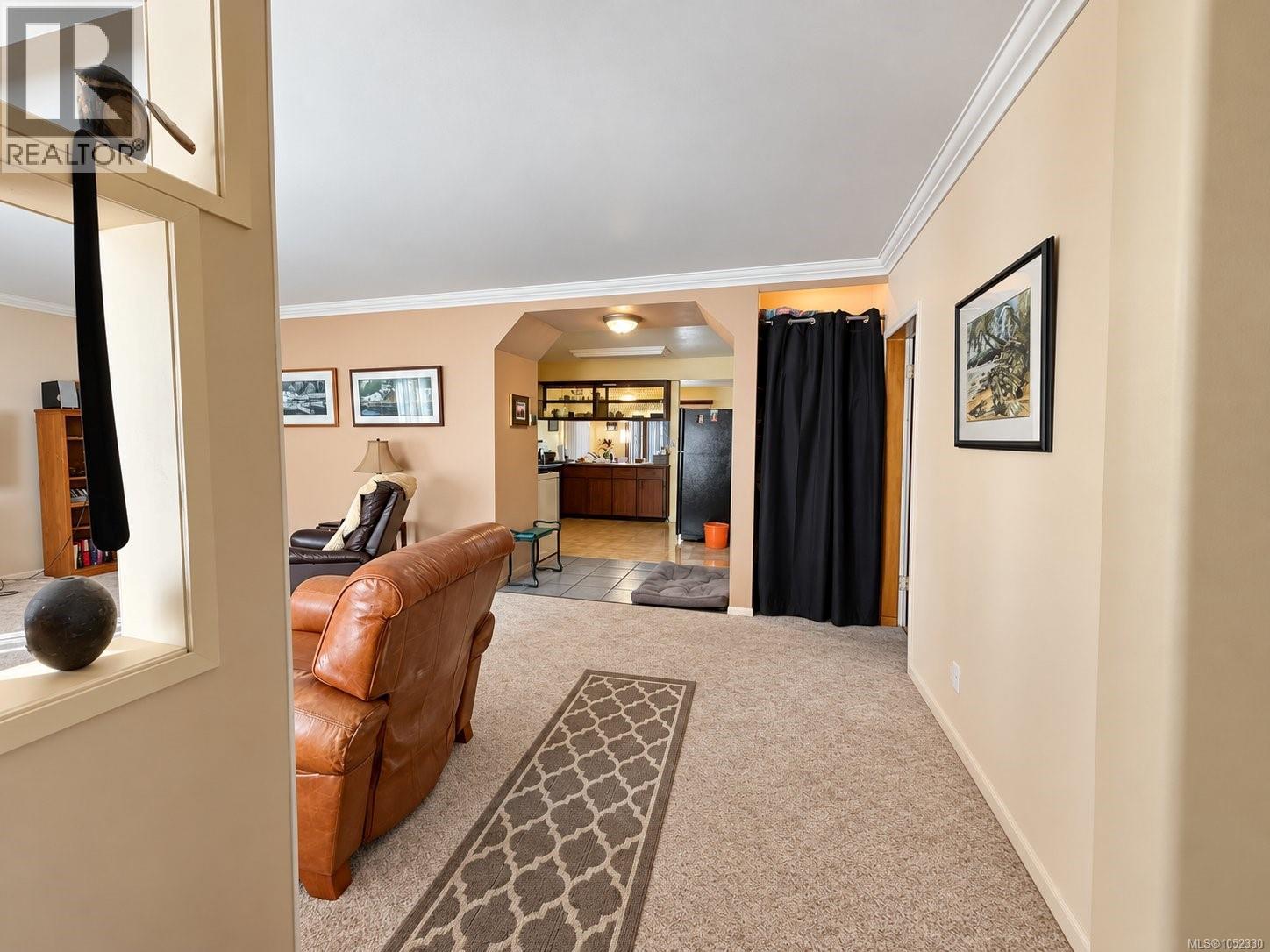 4878 Josephine St - 11