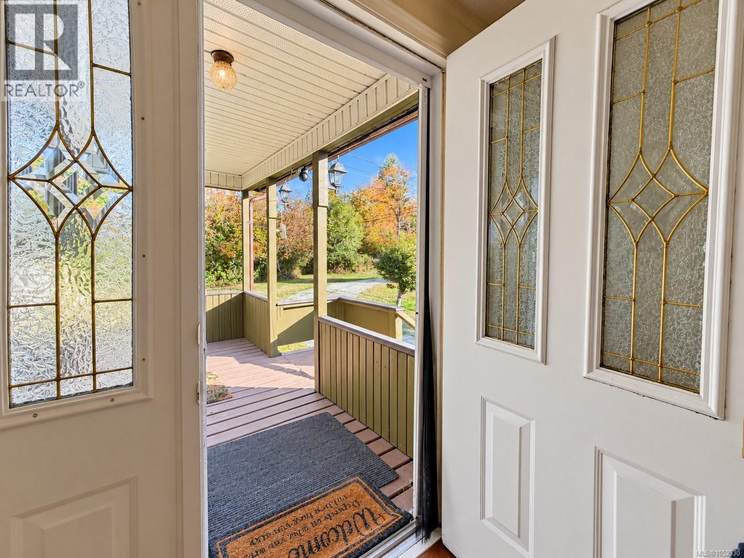 4878 Josephine St - 9