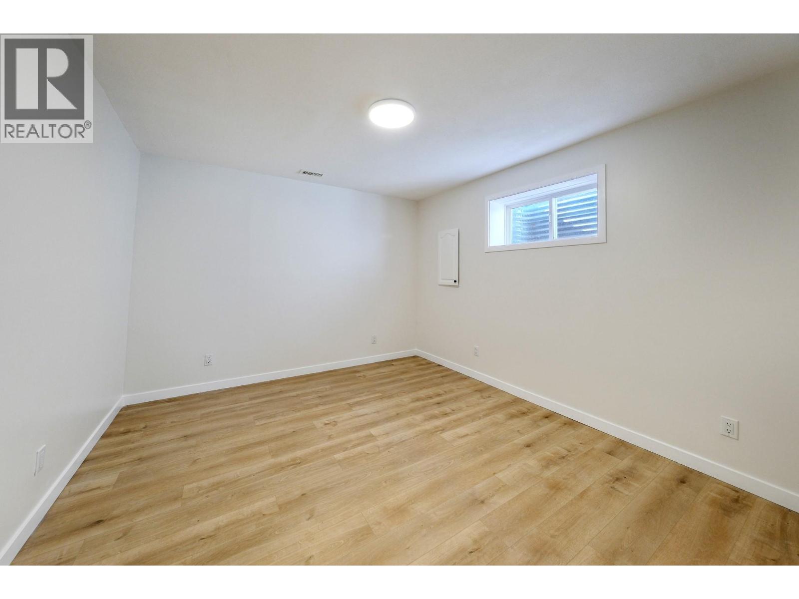  2800 DOUCETTE Drive, West Kelowna