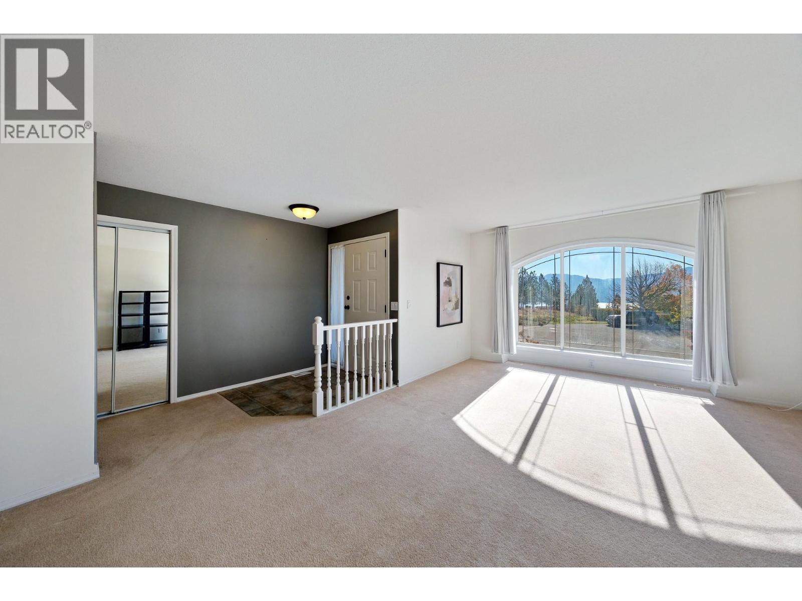 2800 DOUCETTE Drive - 3