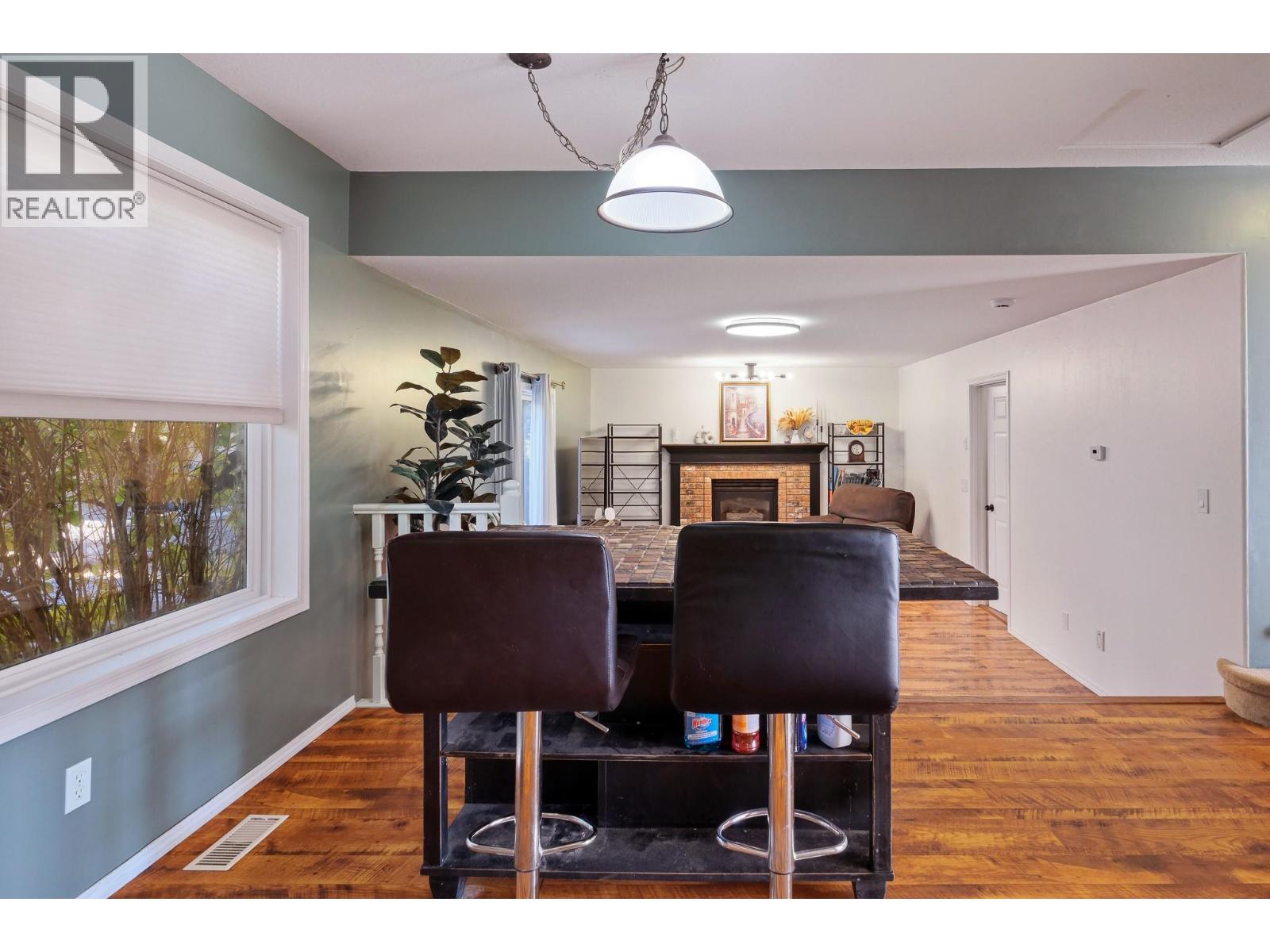  2800 DOUCETTE Drive, West Kelowna