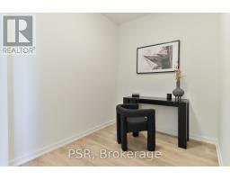 2405 - 10 Graphophone Grove, Toronto, ON M6H0E5 Photo 12