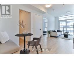 2405 - 10 Graphophone Grove, Toronto, ON M6H0E5 Photo 8