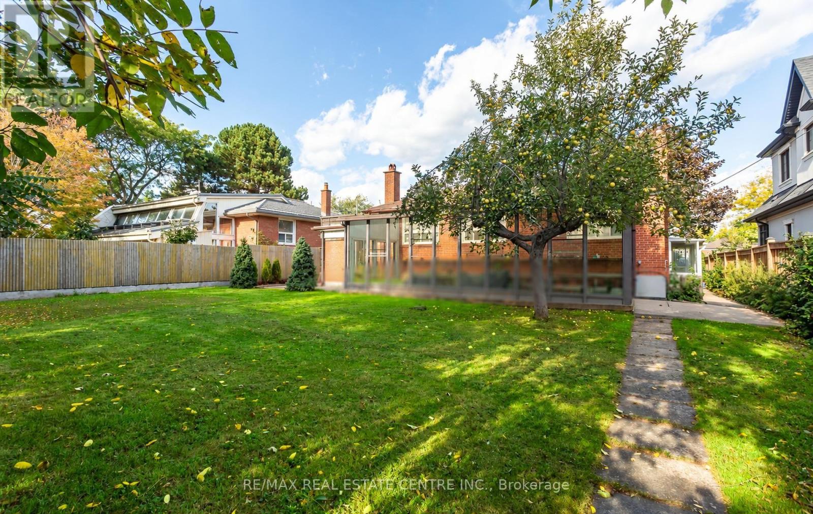 302 Southview Road — photo 23
