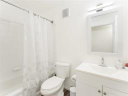 243 Marygrove Crescent, Winnipeg, MB R3Y1M4 Photo 22