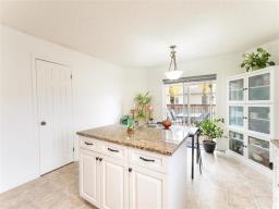 243 Marygrove Crescent, Winnipeg, MB R3Y1M4 Photo 15