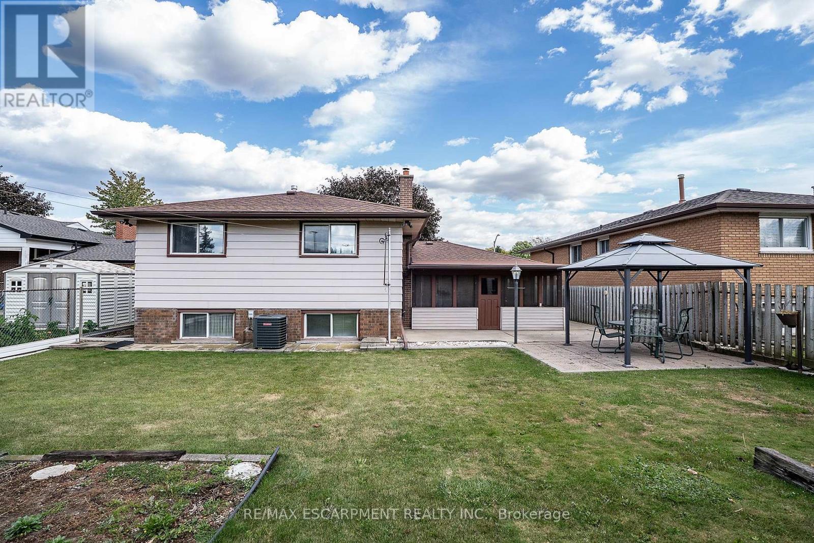 21 Green Forest Drive, Hamilton, ON photo 24