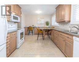 Kitchen - 21 Green Forest Drive, Hamilton, ON L8G3A9 Photo 10