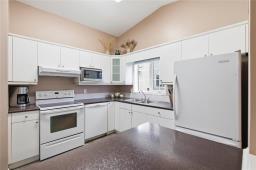 37 650 Warde Avenue, Winnipeg, MB R2N3Z7 Photo 12