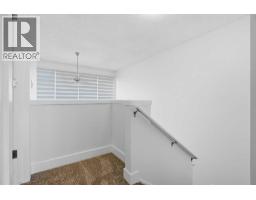 7, 219 Village Terrace SW - photo 23