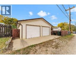 2685 15 Avenue Se, Medicine Hat, AB T1A4C7 Photo 33