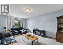 Bedroom - 2685 15 Avenue Se, Medicine Hat, AB T1A4C7 Photo 6