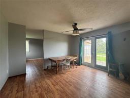 100090 3 Road N, Killarney, MB R0K1G0 Photo 12