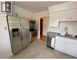 Kitchen - 2826 43 Street Sw, Calgary, AB T3E3N7 Photo 8