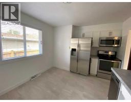 Living room - 2826 43 Street Sw, Calgary, AB T3E3N7 Photo 9