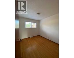 Kitchen - 2826 43 Street Sw, Calgary, AB T3E3N7 Photo 15