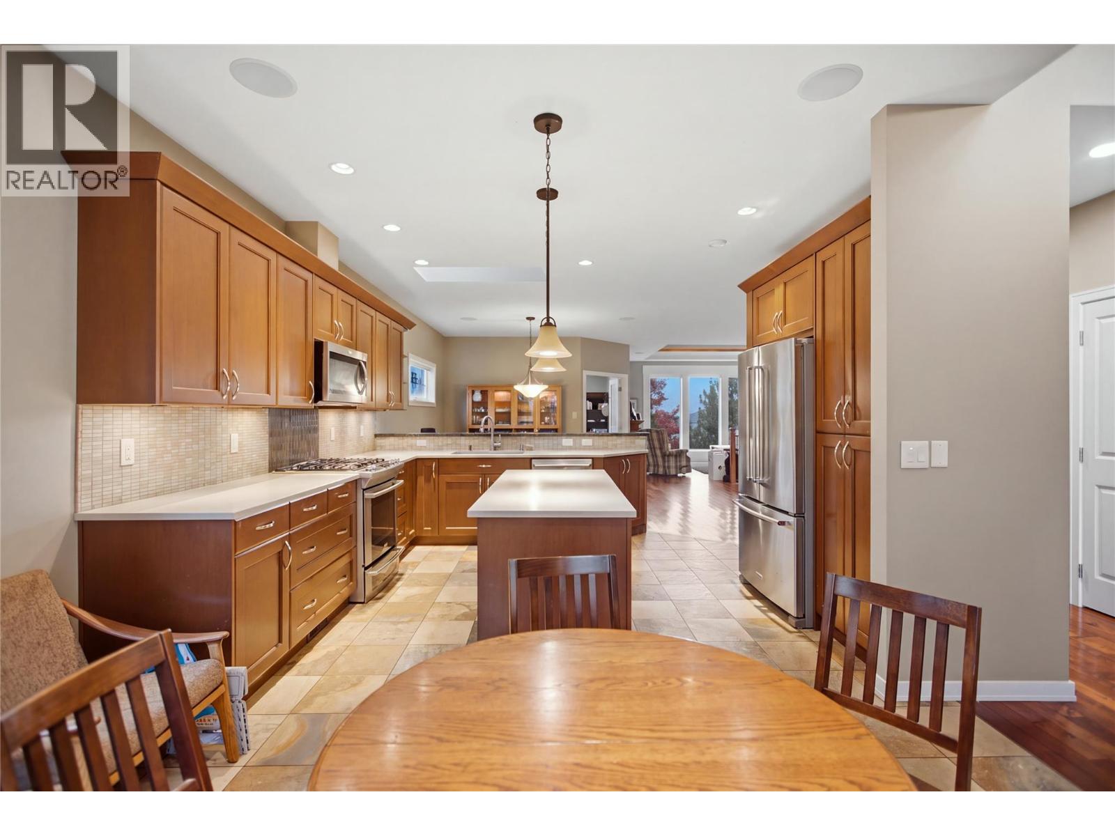 #2 1900 Irongate Place - 27
