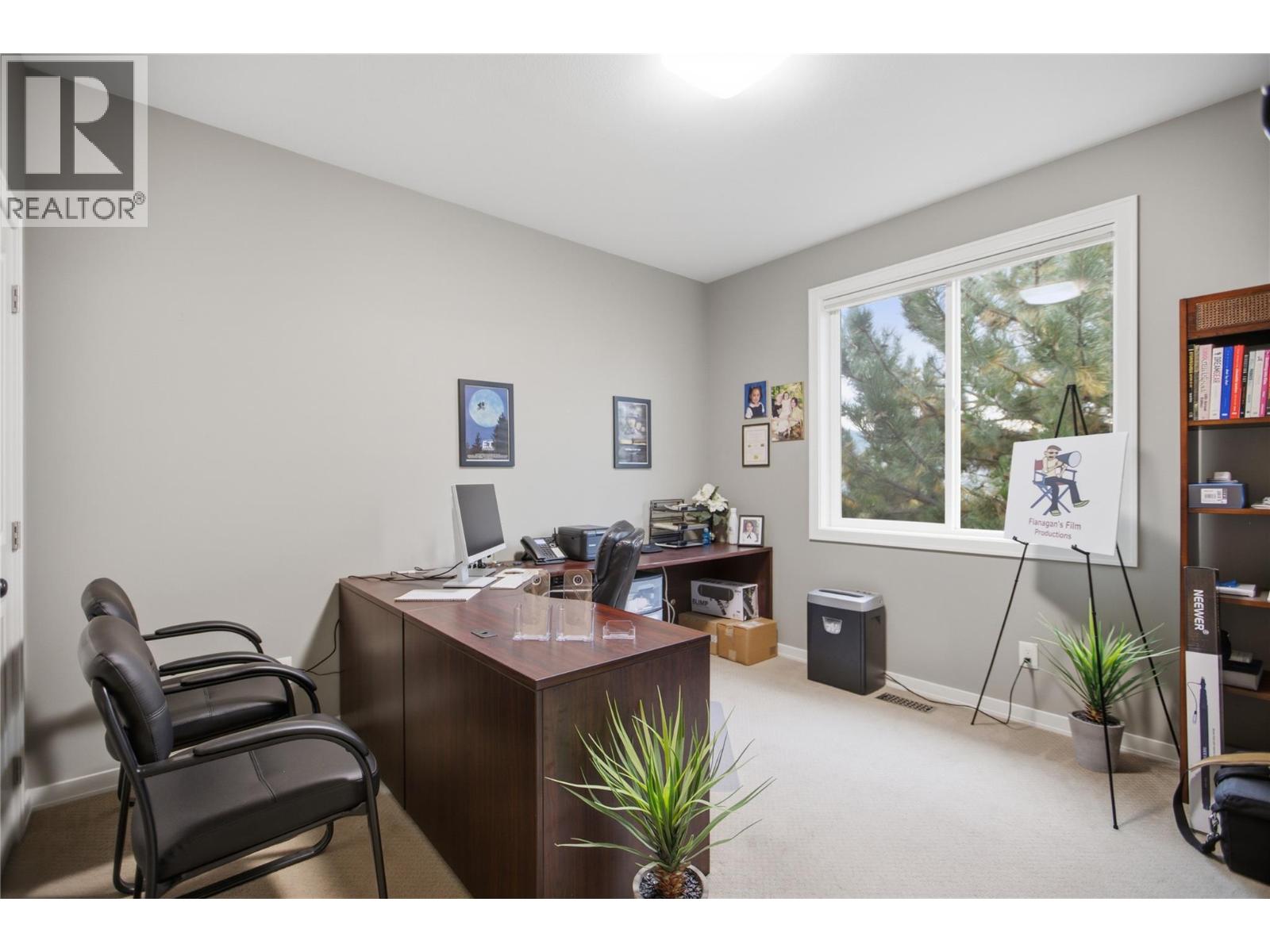 #2 1900 Irongate Place - 37