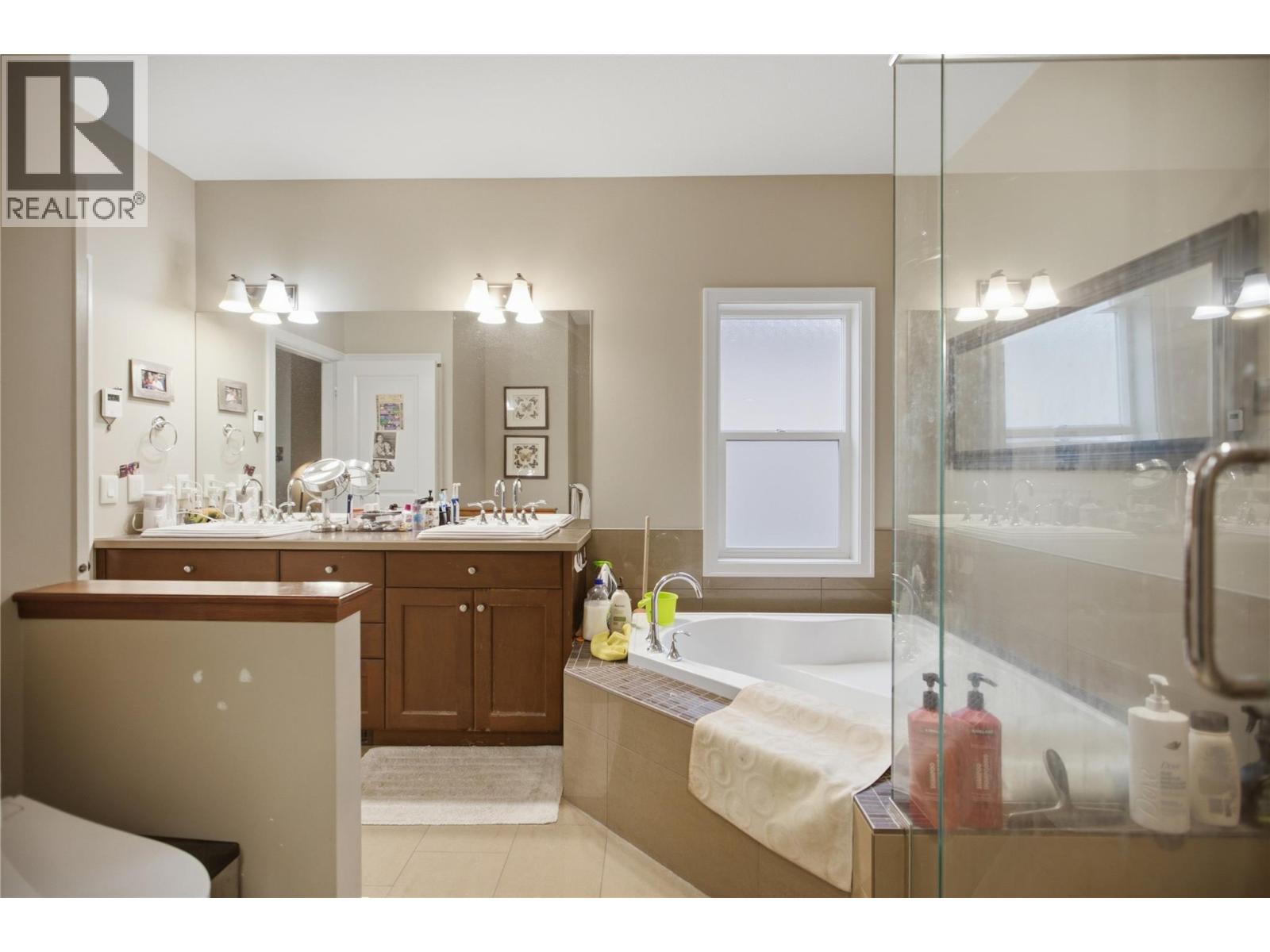 #2 1900 Irongate Place - 42