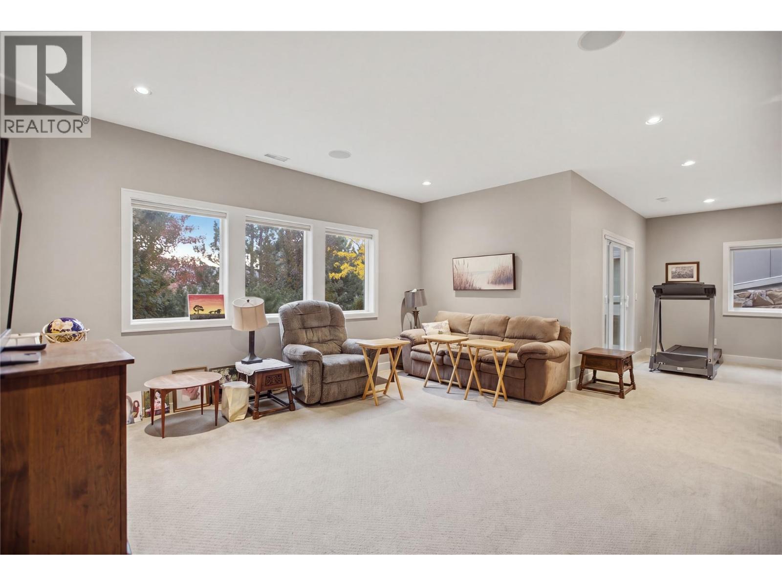 #2 1900 Irongate Place - 45