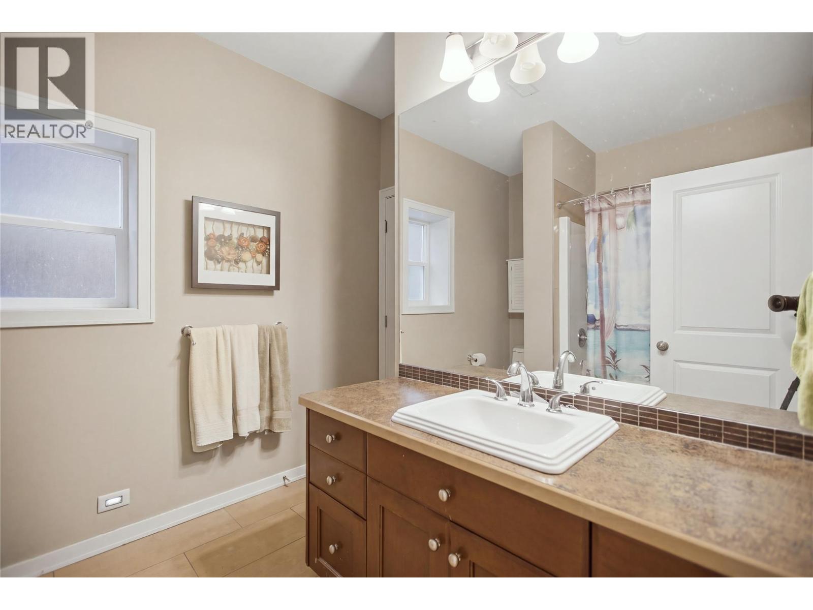 #2 1900 Irongate Place - 50