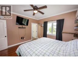 75 Whisperwood Drive, photo 15