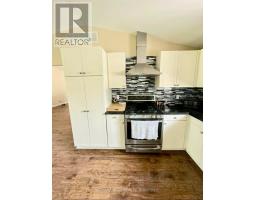 201 Biltmore Drive, South Huron, ON N0M1T0 Photo 13