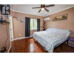 75 Whisperwood Drive, photo 14