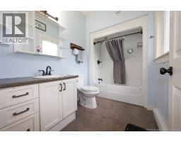 75 Whisperwood Drive, photo 18