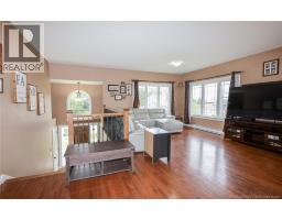 75 Whisperwood Drive, photo 5