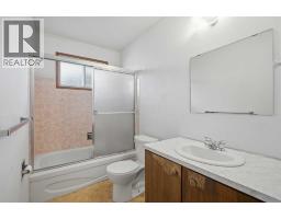 20 Blackthorn Place NE - photo 15