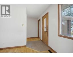 20 Blackthorn Place NE - photo 5