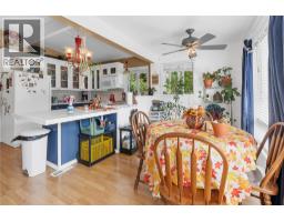 Bedroom - 942 3a Highway, Nelson, BC V1L6J5 Photo 6