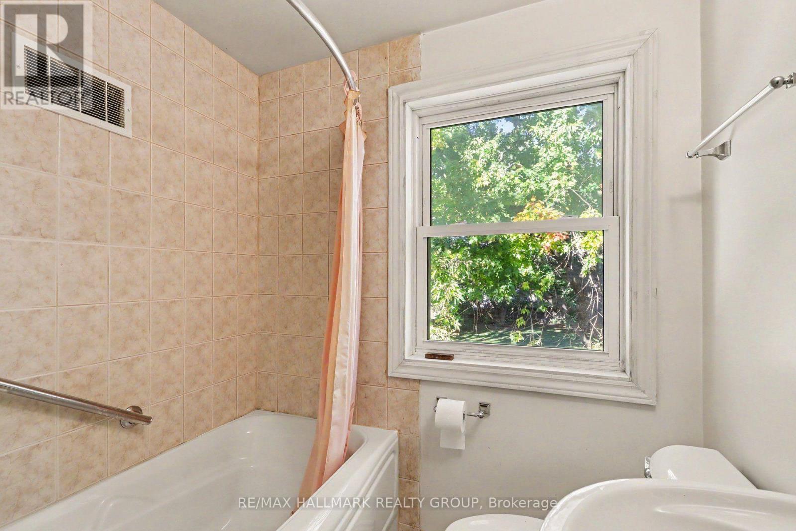 1388 NORMANDY CRESCENT, Ottawa — photo 10