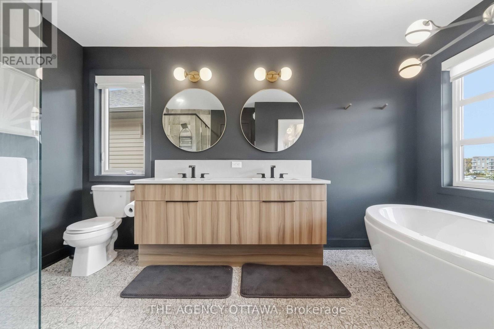 124 DUN SKIPPER DRIVE - 30