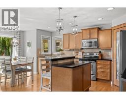 4pc Bathroom - 176 Royal Oak Terrace Nw, Calgary, AB T3G6A6 Photo 10