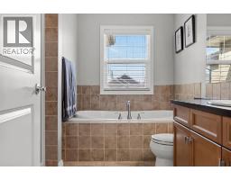 176 Royal Oak Terrace Nw, Calgary, AB T3G6A6 Photo 27