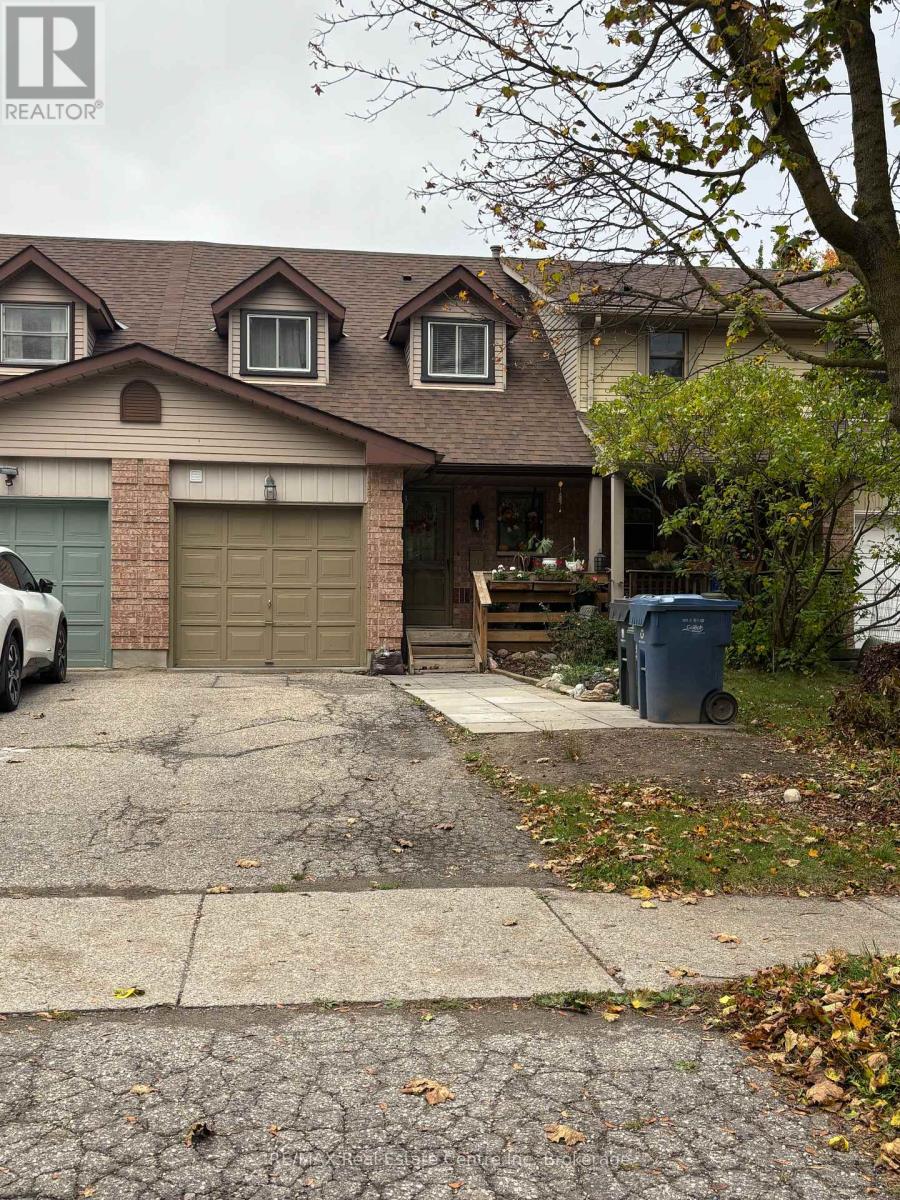 70 Grandridge Crescent — photo 16