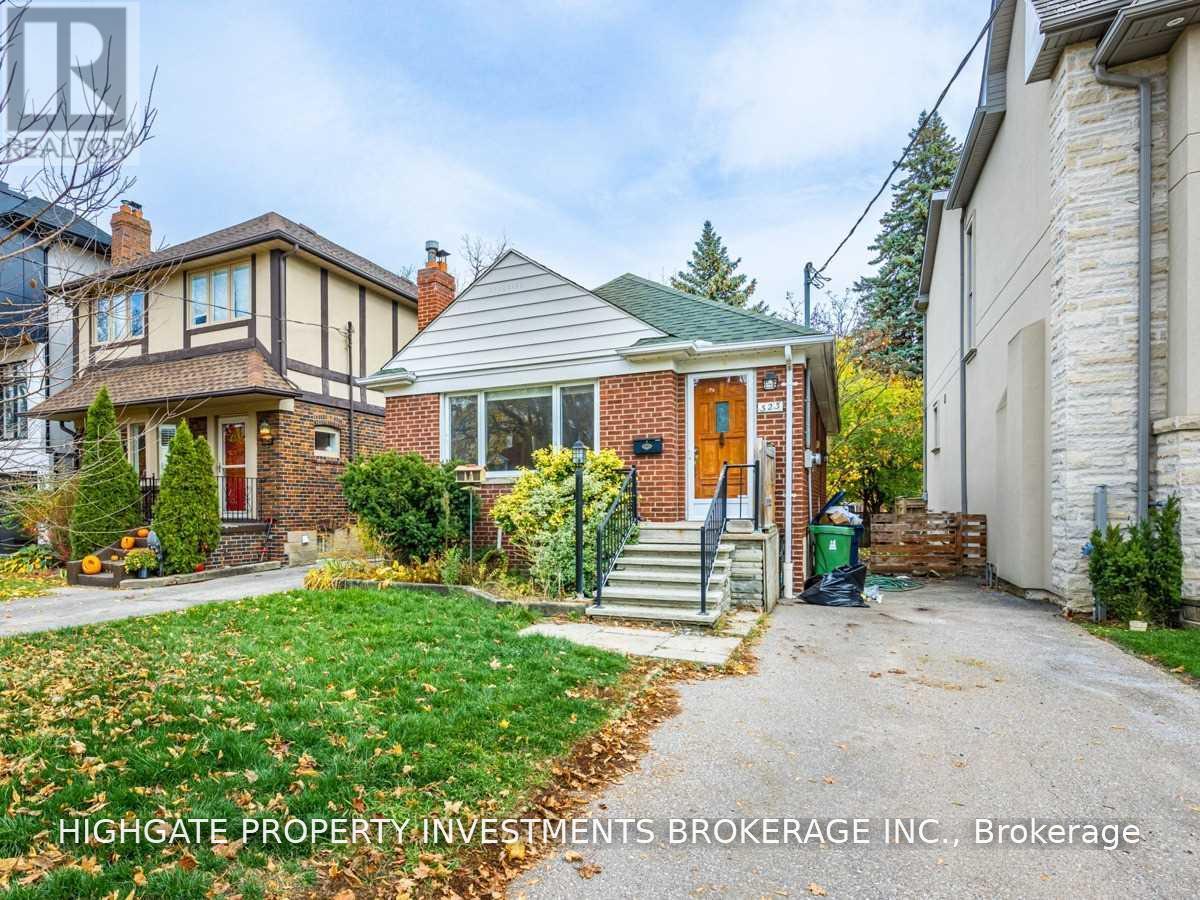 323 RUMSEY ROAD, Toronto (Leaside)