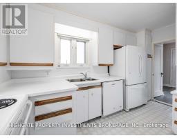 323 Rumsey Road, Toronto, ON M4G1R6 Photo 14