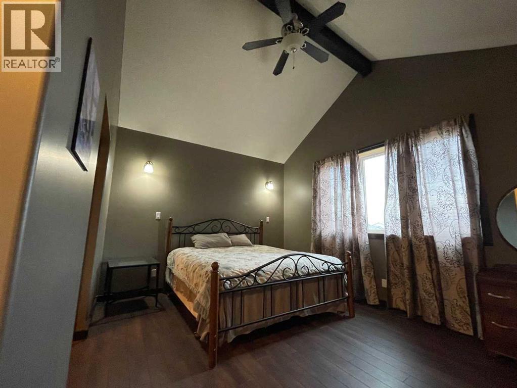 810 7 Ave - 11